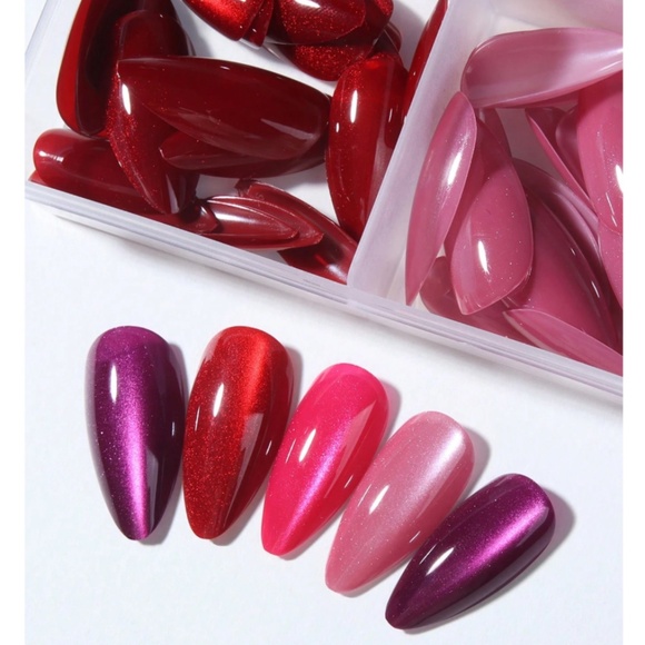 Y2K Long Almond Aesthetic Blood-Red Crystal Cat Eye Acrylic Reusable Nails - Picture 1 of 7